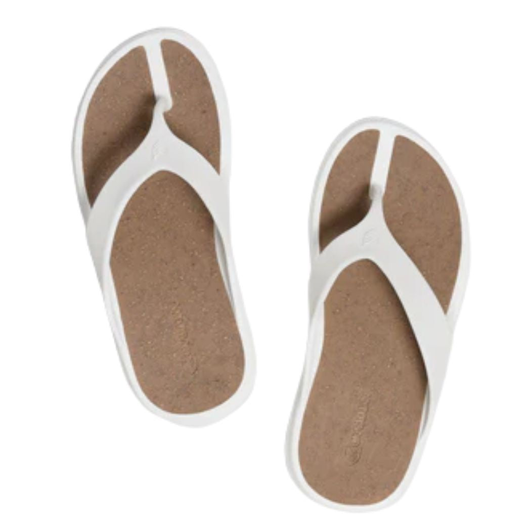 Cariuma Ibitu Thongs Off White