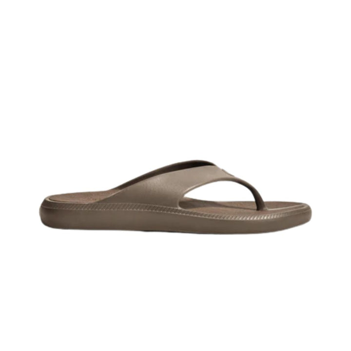 Cariuma Ibitu Thongs Kangaroo Brown