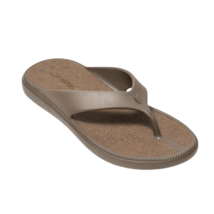 Cariuma Ibitu Thongs Kangaroo Brown