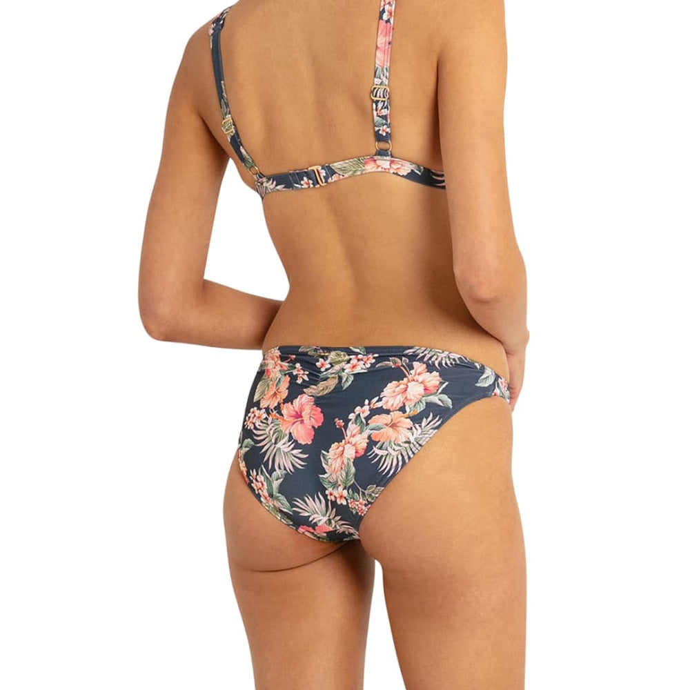 Sunseeker Chile Back Ruched Pant Midnight
