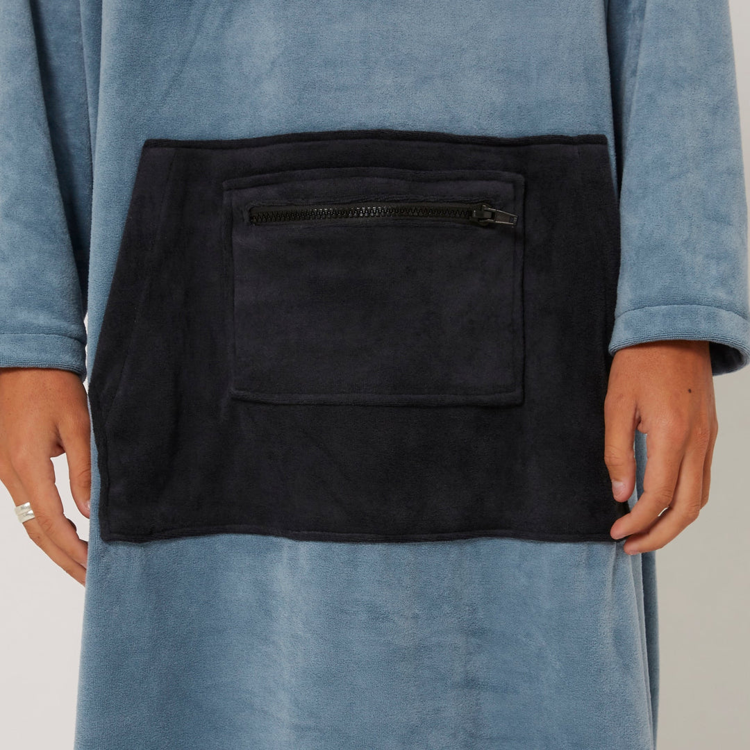 Ocean and Earth Surf Essentials LS Poncho 