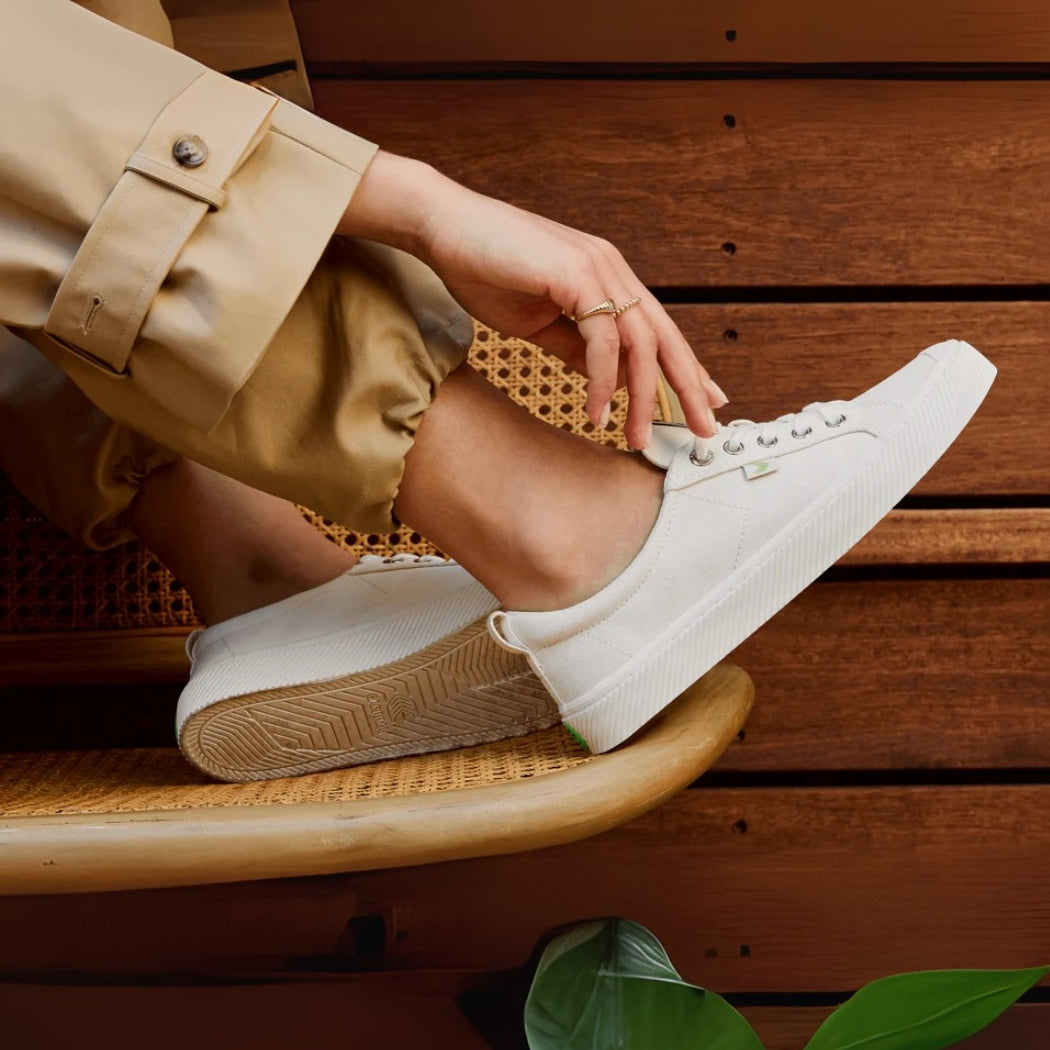 Cariuma OCA Low Canvas Off White