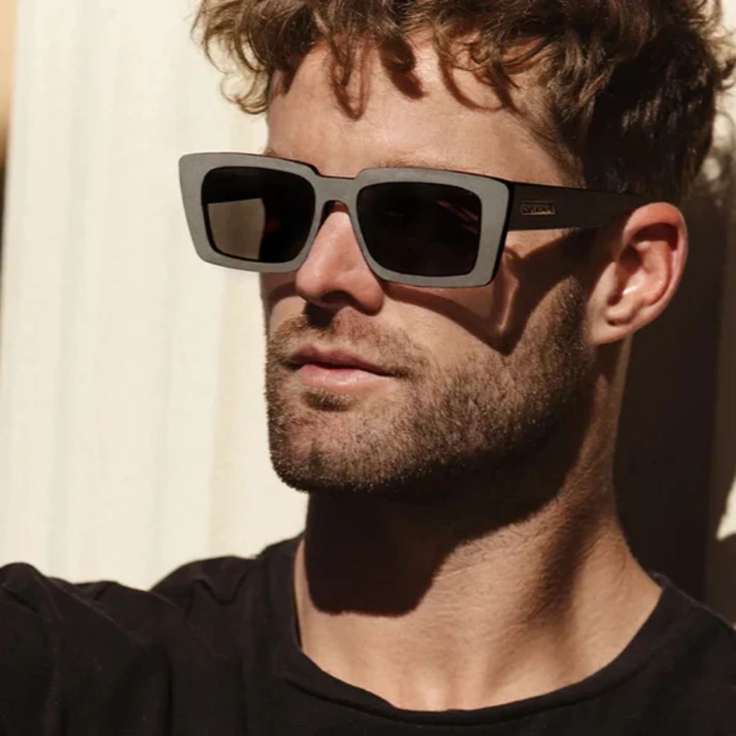 Carve Ziggy Matte Black Green Polar Lens