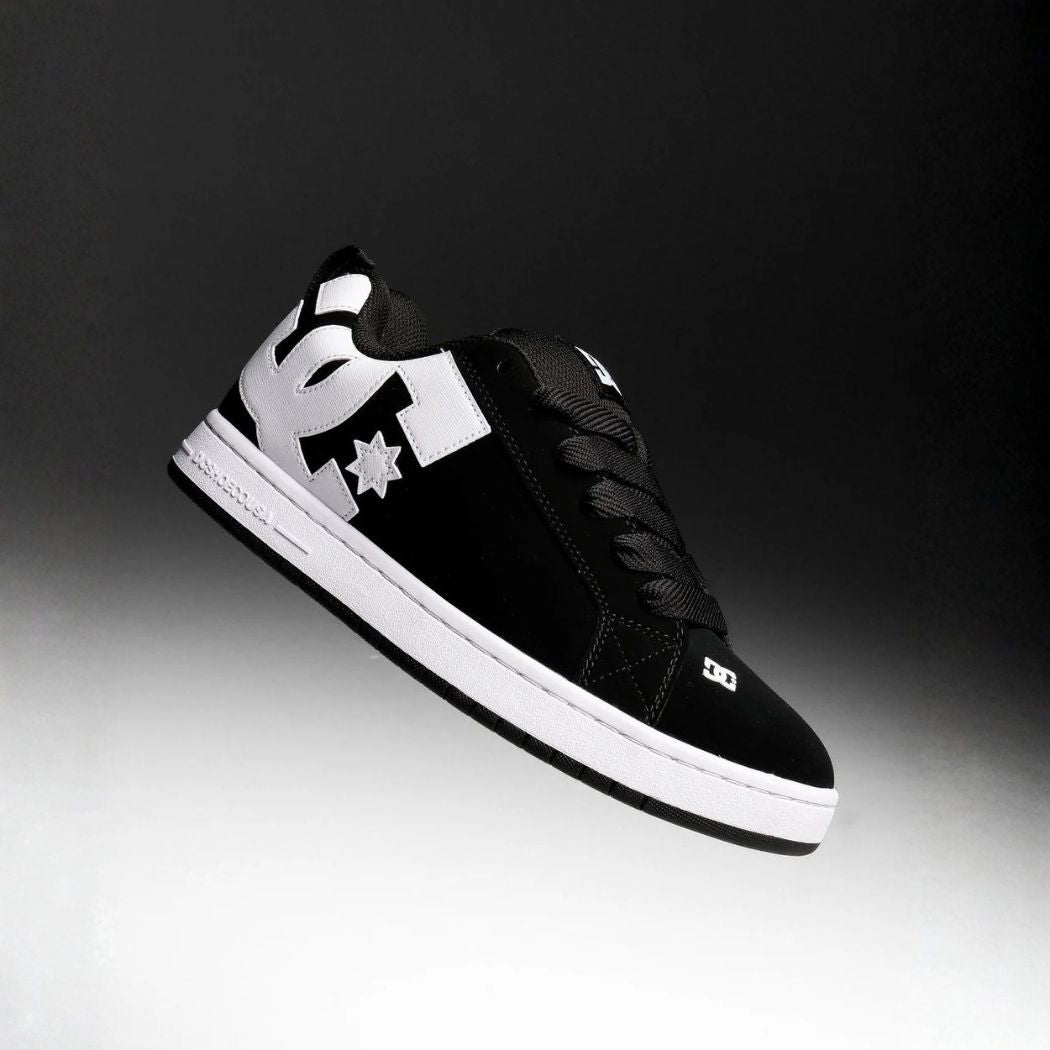 DC Court Graffik Black