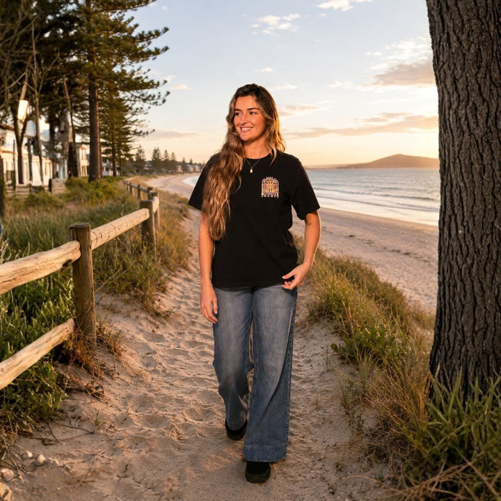 Jungle Surf Find Your Tribe Heavy Tee Washed Black