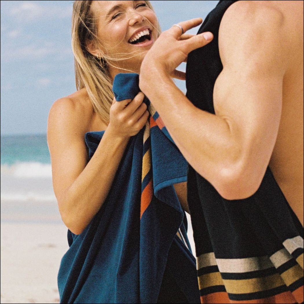 Layday Pontoon Towel Navy