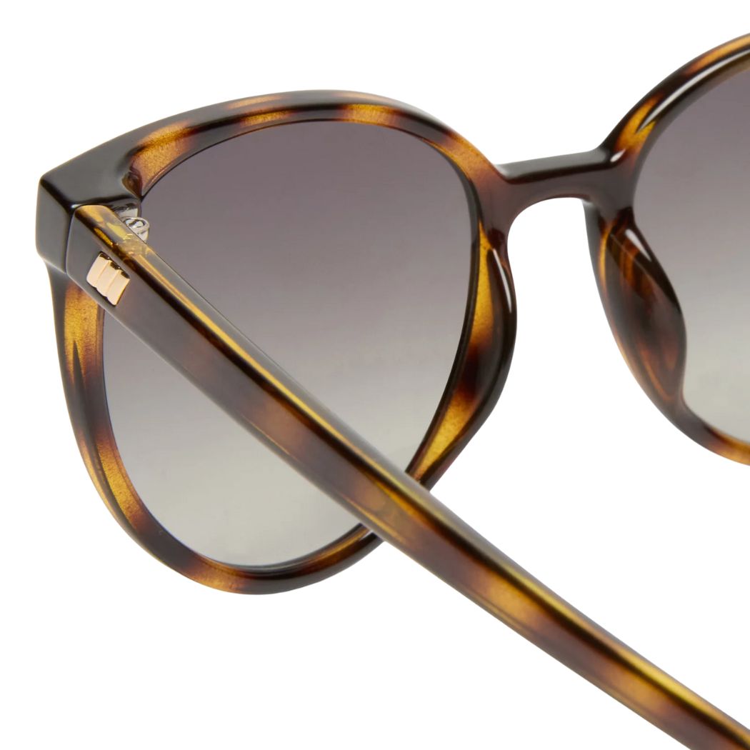 Le Specs Armada Tort