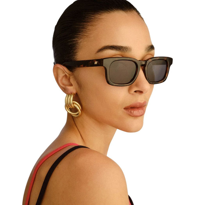 Le Specs Iceberg + Tokyo Tort