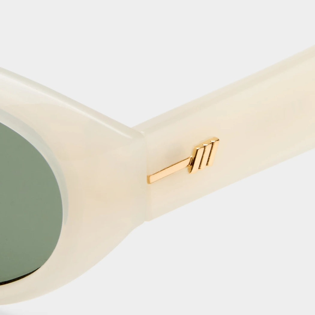 Le Specs Le Bijou Milk