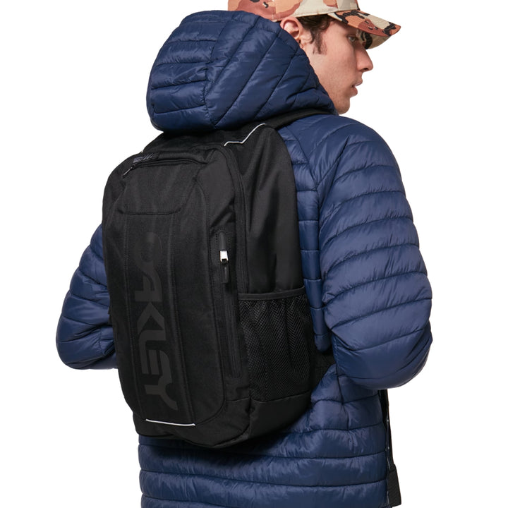 Oakley Enduro 20L 3.0 Backpack Blackout