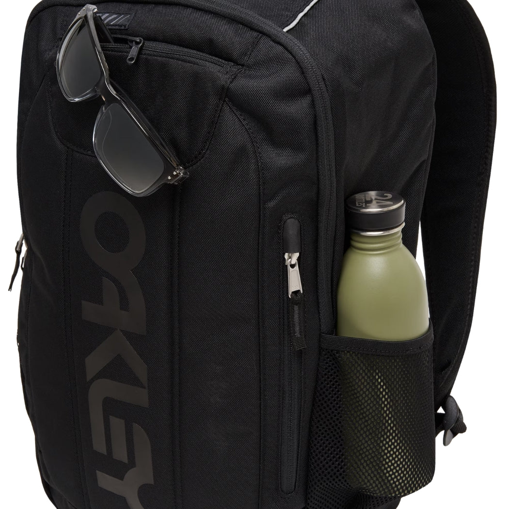 Oakley Enduro 20L 3.0 Backpack Blackout