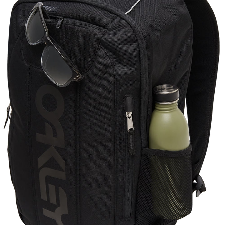 Oakley Enduro 20L 3.0 Backpack Blackout