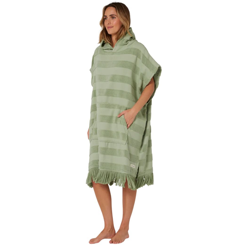 Ocean And Earth Ladies Layz Poncho Sage