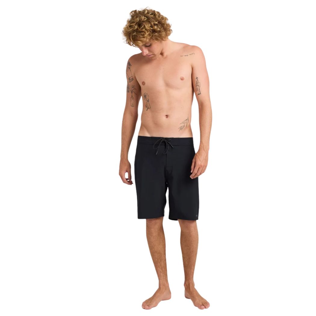 RVCA Trunk Solid Black