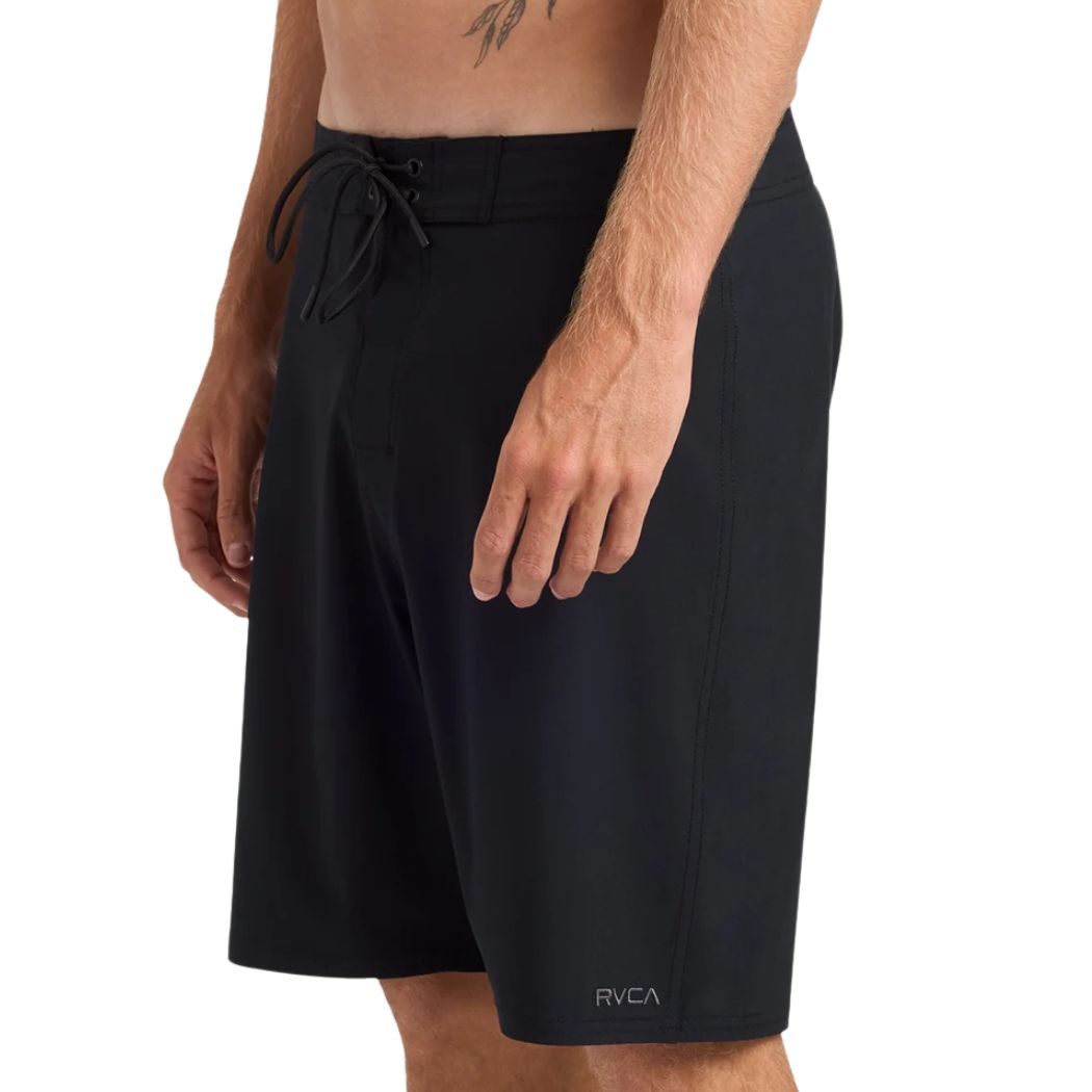 RVCA Trunk Solid Black