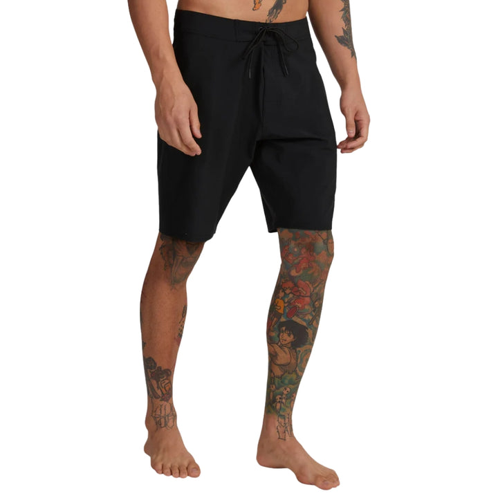 RVCA VA Trunk Solid Black