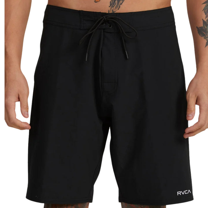 RVCA VA Trunk Solid Black