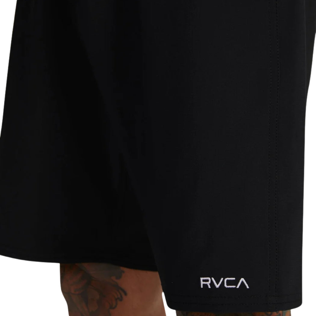 RVCA VA Trunk Solid Black