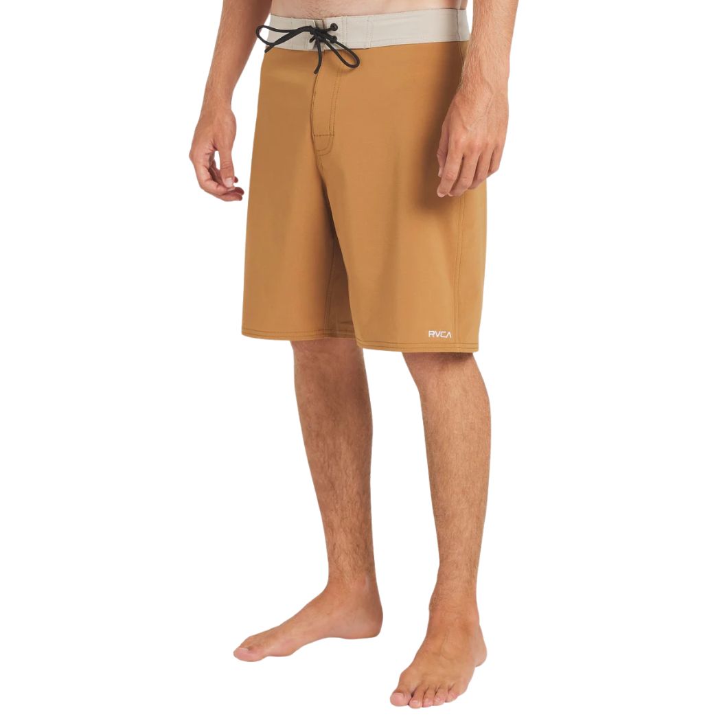 RVCA VA Trunk Solid Camel