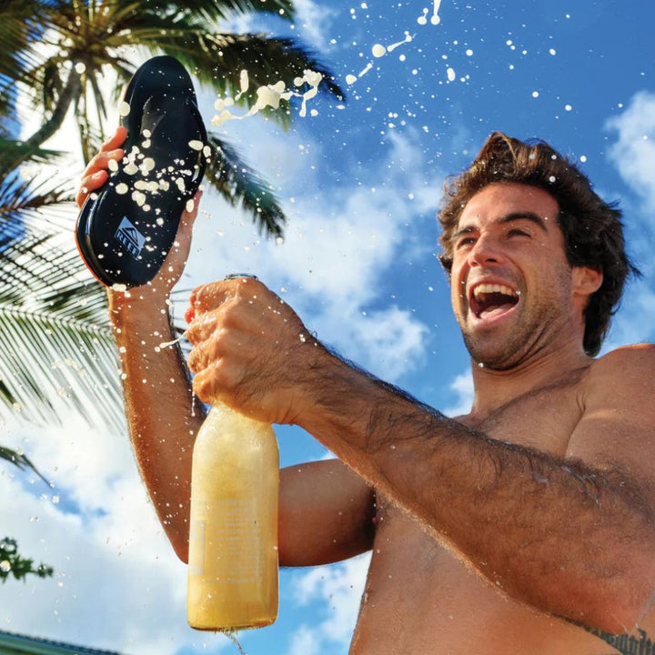 Reef Fanning Thong Black Silver