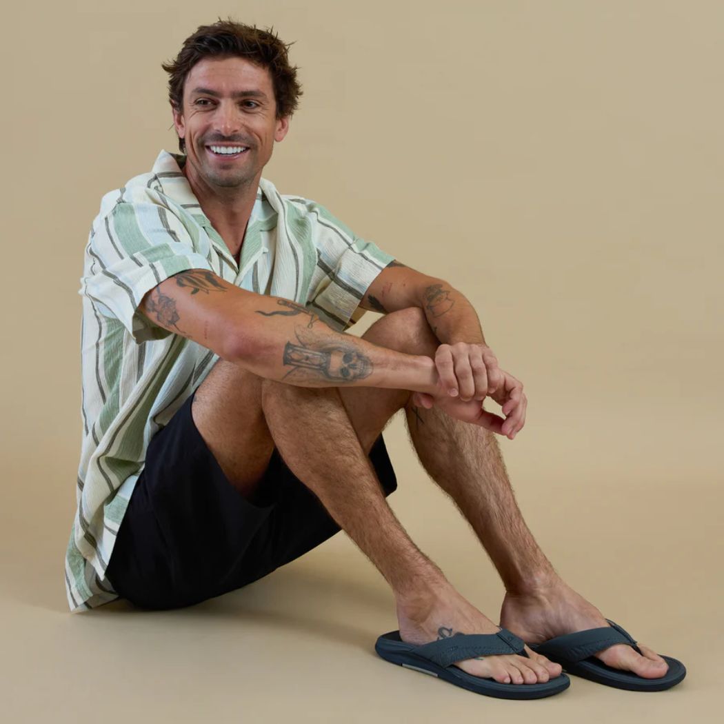 Reef Offshore Thongs Grey Black Tan