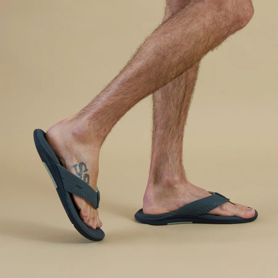 Reef Offshore Thongs Grey Black Tan