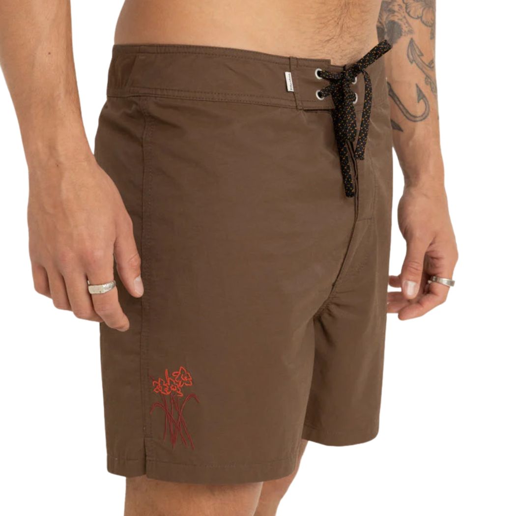 Rhythm Bouquet Heritage Trunk Coffee