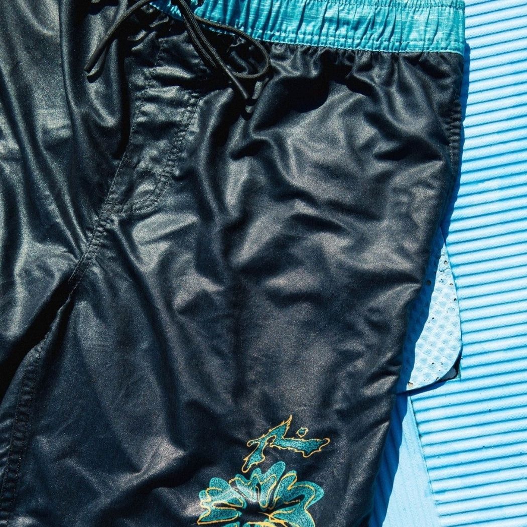 Rusty Vivid Bloom Elastic Boardshort Washed Black 