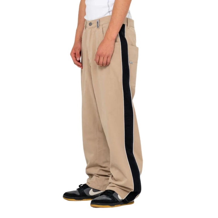Rusty Flip Daddy Taped Pant Abbey Stone