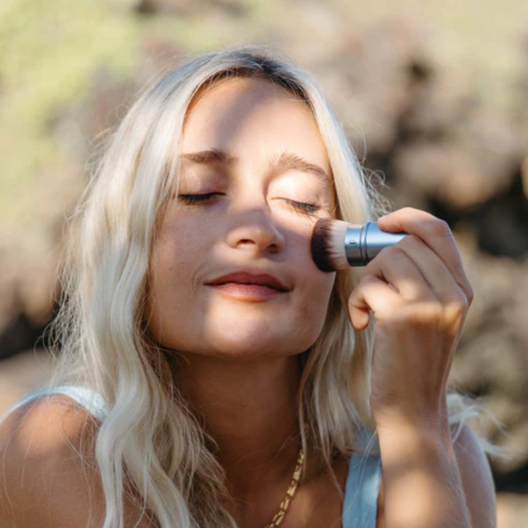 Sol Sista Retractable Kabuki Make Up Brush