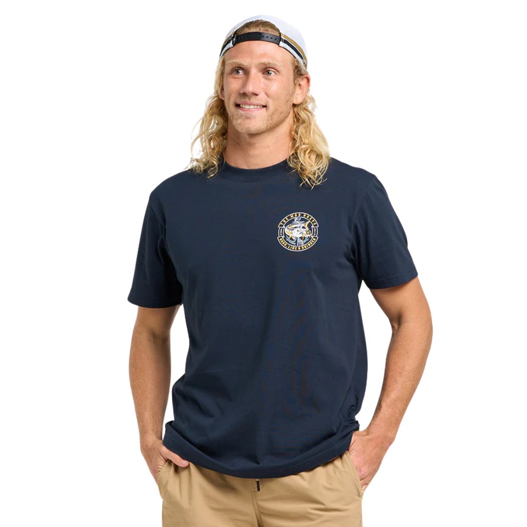 The Mad Hueys Hooked Cuda Tee Navy